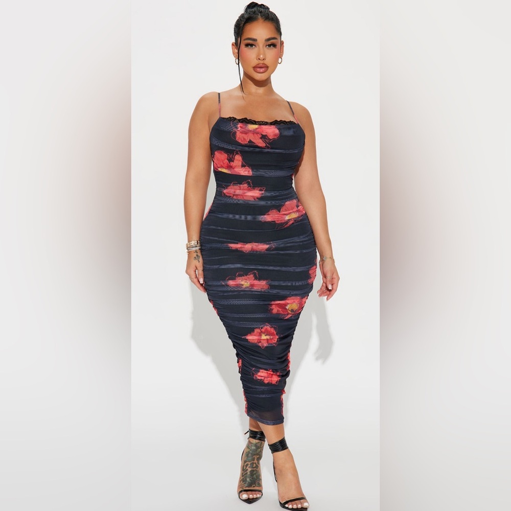 Black midi dress❤️